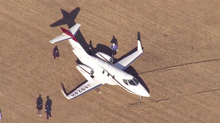 Hondajet HA-420 uçağı pist kapattı