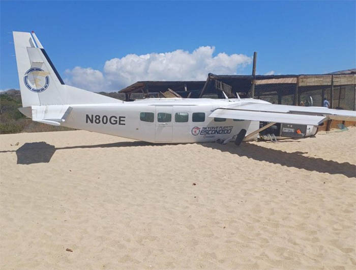 Meksika’da Cessna 208B plaja acil indi