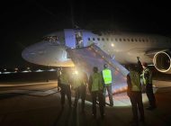 Thai Airways yolcusu kalkış öncesi uçağın slidenı açtı