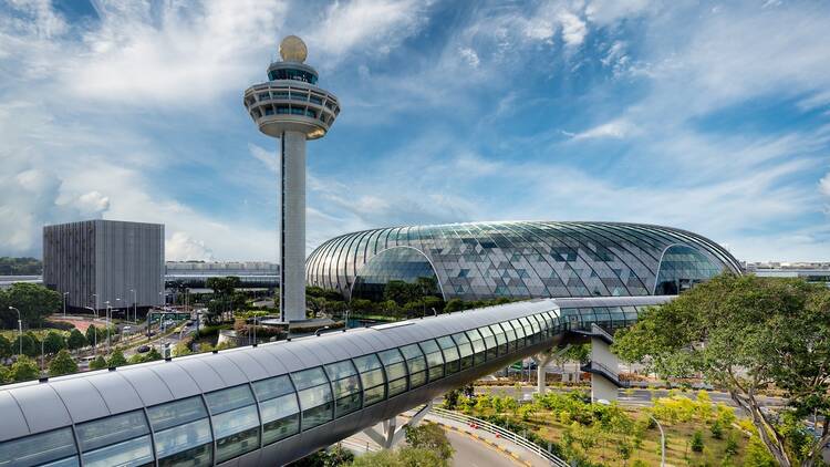 Changi Havalimanı’ndan uçmak pahalı olacak
