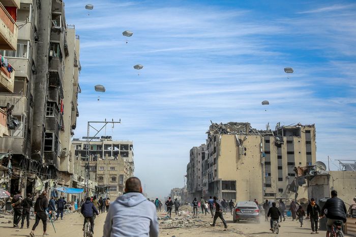ABD, Gazze’ye ilk kez havadan yardım yaptı