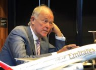 Emirates CEO’su Tim Clark yolculardan özür diledi