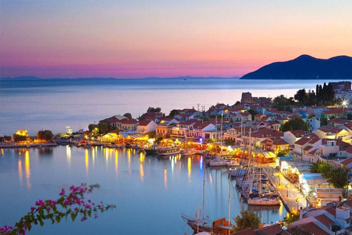 Yunanistan adalarda Türkiye’ye kapıda vize uygulamasına başladı
