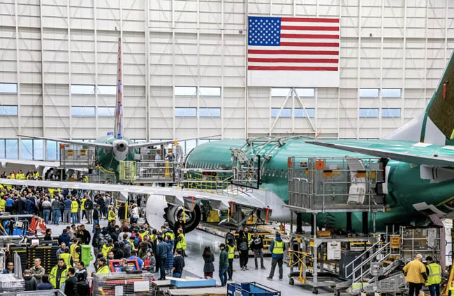 Boeing 400 kişiyi işten çıkarıyor