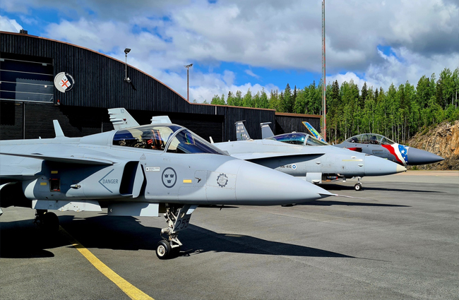 Finlandiya ABD’ye 15 askeri üssünü açıyor
