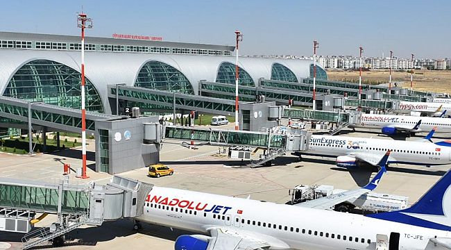 Diyarbakır’da pistteki çatlak uçuşları durdurdu