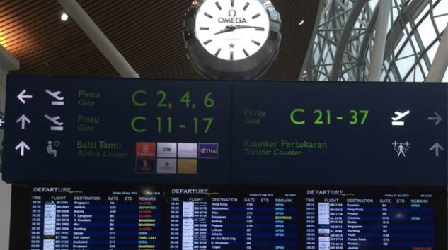 Avrupa bu gece yaz saati uygulamasına geçiyor