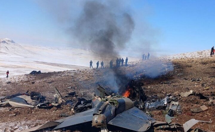 İran’da F-4 düştü; 2 pilot sağ kurtuldu