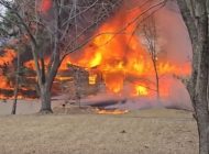 ABD Minnesota’da Socata TBM7 tipi uçak evin üzerine düştü