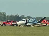 ABD Florida’da Cirrus VisionJet inişte pistten çıktı