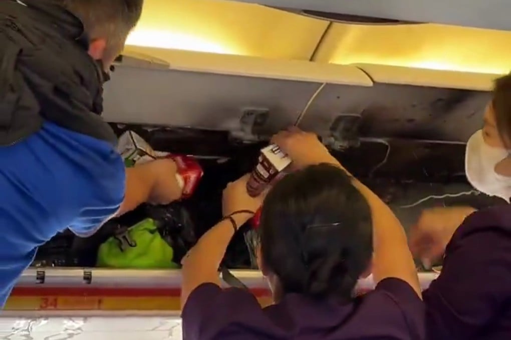 Hong Kong Airlines uçağı kabininde yağın çıktı