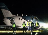 Japonya’de Honda jet inişte pistten çıktı