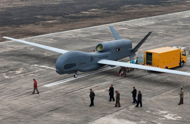 Kuzey Kore RQ-4B Global Hawk’ı tanıttı