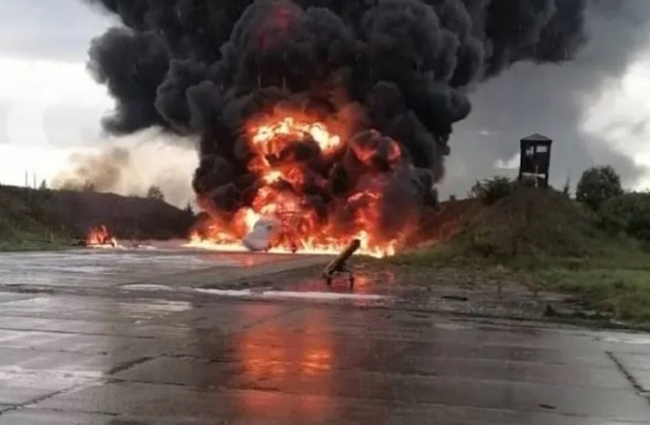 Rusya’da Tu-22M3 bombardıman uçağı düştü