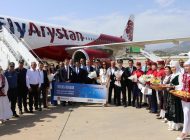 FlyArsytan’ın ilk yolcuları Gazipaşa’da törenle karşılandı