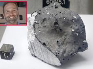 Sevgilisi için NASA’dan 21 milyon dolarlık taşı çaldı