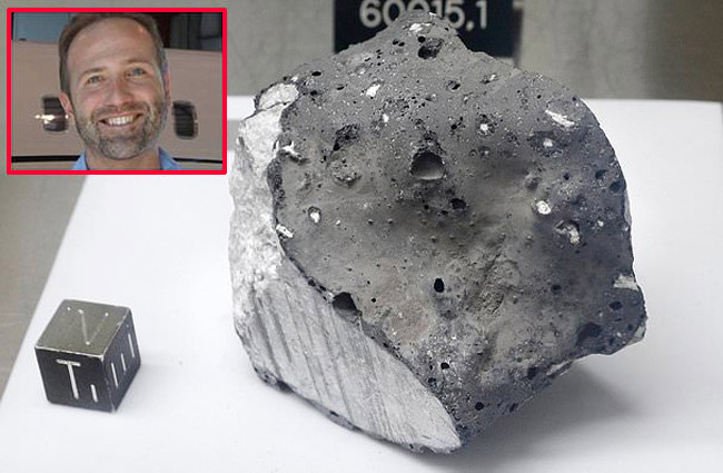 Sevgilisi için NASA’dan 21 milyon dolarlık taşı çaldı