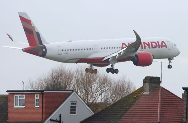 Air India’nın A321’i Mumbai’de arızalandı geri döndü