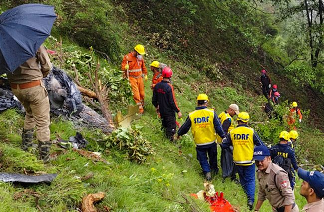 İsrail Meşhed Havalimanı’nda yakıt ikmal uçağını vurdu
