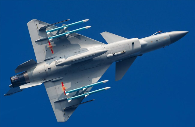 İran Çin yapımı J-10C uçaklarının alma işlemini hızlandırdı