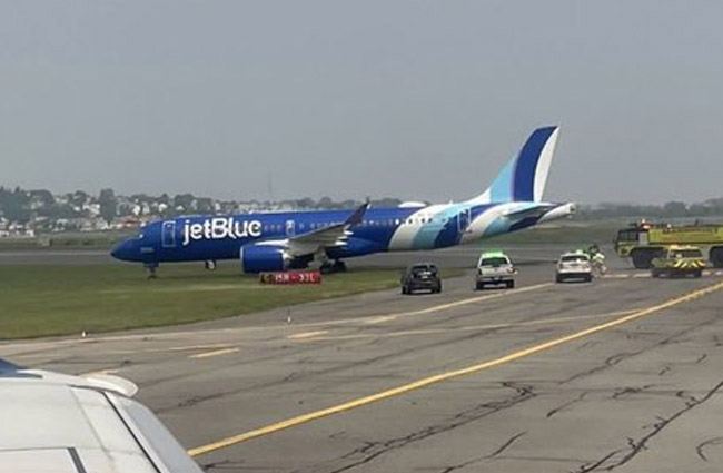 Jetblue’nun A220’si Boston’da pistten çıktı