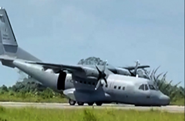 Malezya’da CN-235’in inişte ön dikmesi çöktü