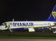 Ryanair uçağı türbülansa girdi acil indi
