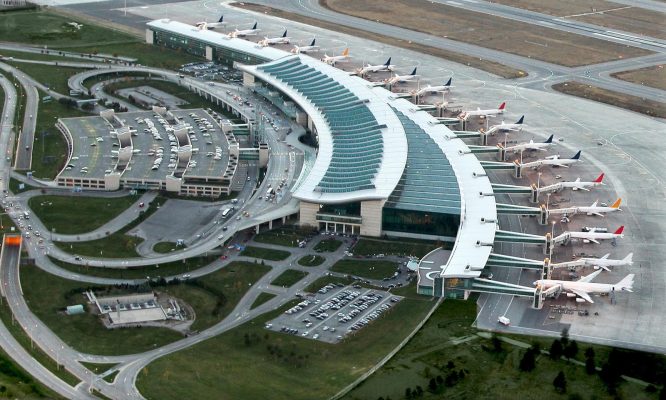 TAV altı ayda 824 milyon avro ciro yaptı