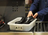 ABD ayakkabı çıkarma zorunluluğunu kaldırdı