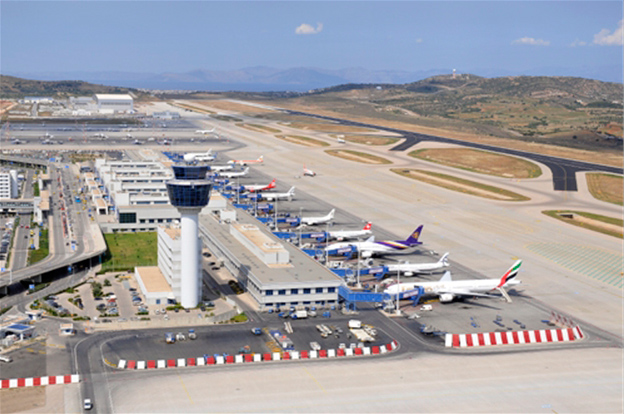Atina Havalimanı yolcu rekoru kırdı