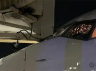 Fiji Airways uçağı körüğe çarptı kokpit camı kırıldı
