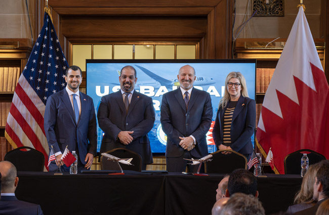 Gulf Air12 adet  B787 Dreamliner siparişi verdi