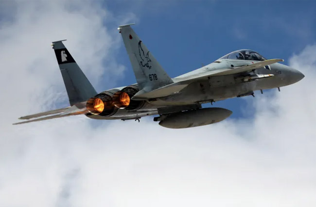 İsrail’in F-15uçağı İran’da tehlike atlattı