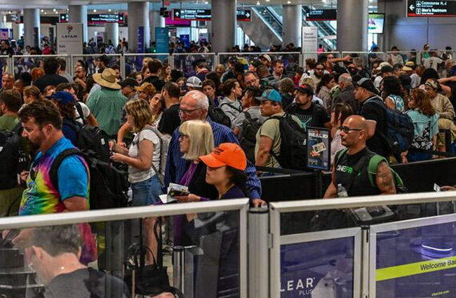 İtalya ve İspanya havada grevile boğuşuyor