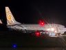 B-737-800’ün iniş takımı çöktü
