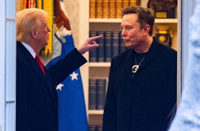 Trump Elon Musk ile ters düştü; sert açıklamalar yaptı