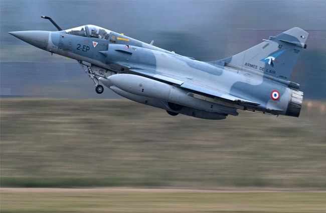 Ukrayna Hava Kuvvetleri’nin Mirage 2000 uçağı düştü