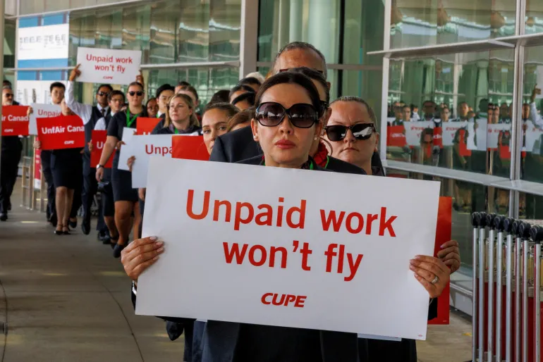 Air Canada uçuşlarını süresiz iptal etti