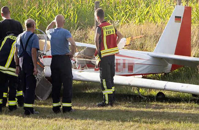 Almanya’da planör düştü; 2 kişi hayatını kaybetti