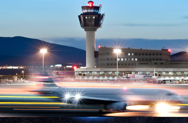 Yunanistan’da 4 saatlik greve mahkeme engeli