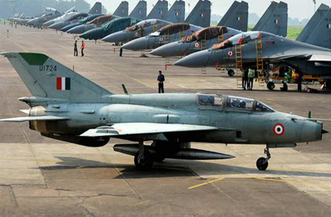 Hindistan MİG-21 uçakların veda ediyor