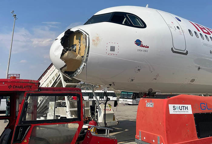 İberia’nın iki aylık A321neo’su kalkışta bu hale geldi