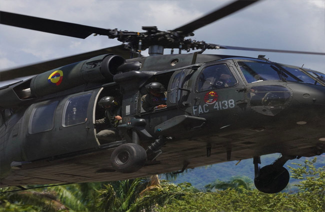 Kolombiya Ulusal Polisi helikopteri drone ile düşürüldü