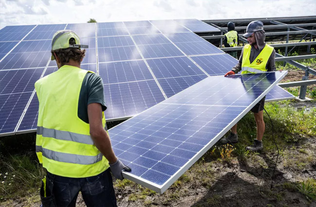Schiphol Havalimanı’nda güneş paneli krizi çözüldü
