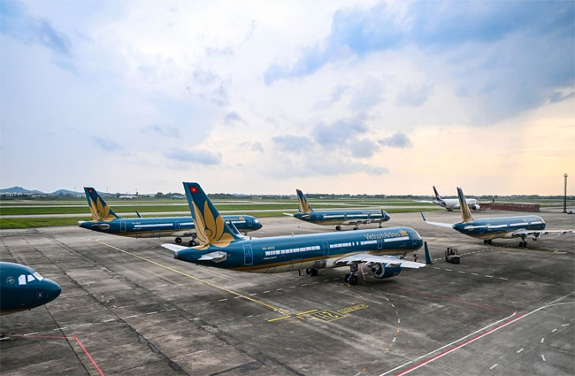 Vietnam’da iki havalimanını kapatıldı