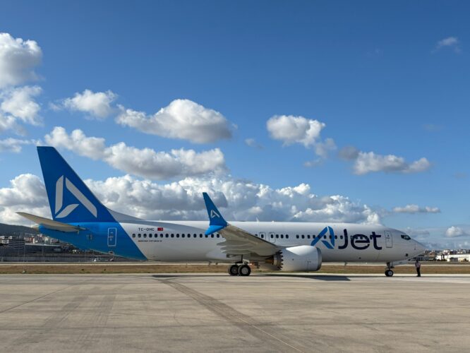 AJet’in yeni uçağı ilk seferine çıktı