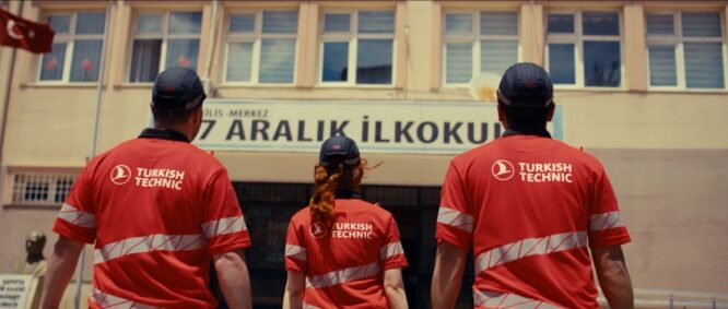 THY Teknik, uçak koltuklarını okul çantalarına dönüştürdü