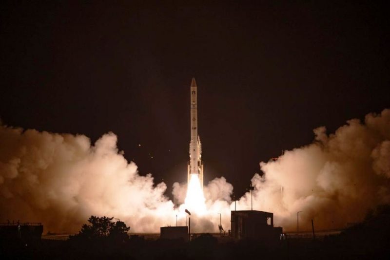 İsrail uzaya yeni keşif uydusu gönderdi