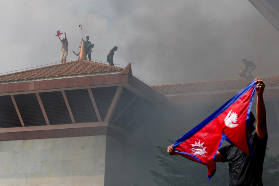 Katmandu Tribhuvan Havalimanı kapatıldı