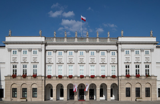 Varşova’da drone düşürüldü; iki kişi göz altında